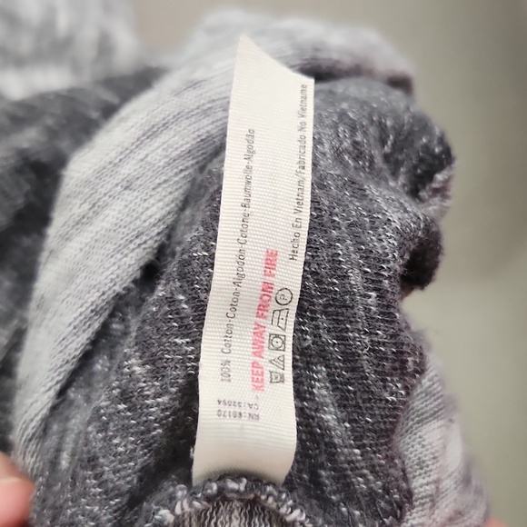 Free People Beach Women's Gray Cowl Neck Turtleneck Sweater One Size Raw Edges - Picture 5 of 8